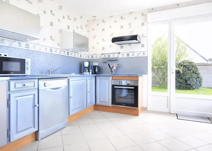 Un Tour Dans La Manche - A 500 M De La